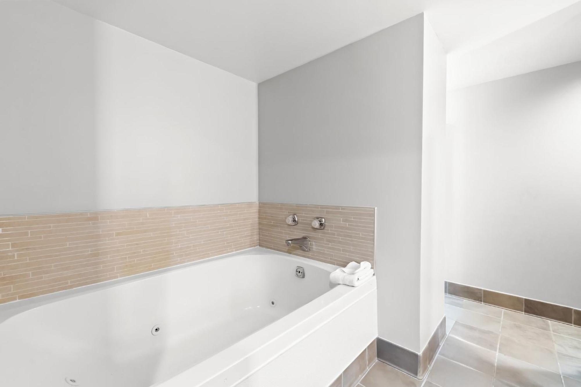 Holiday Inn Express Nashville-Hendersonville By Ihg Extérieur photo